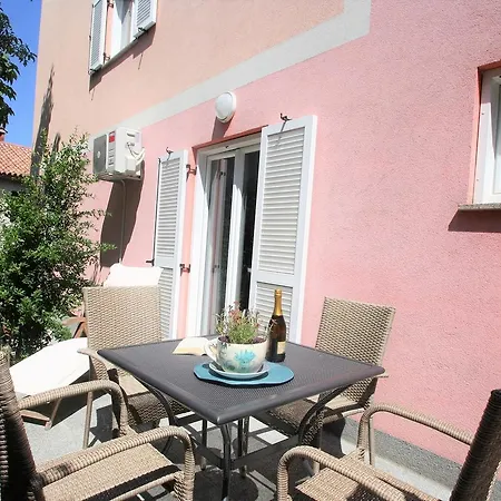 Amela Apartman